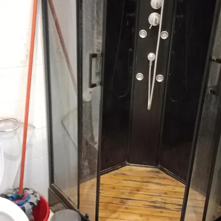 Apartment Rdc Donnant Sur Trottoir