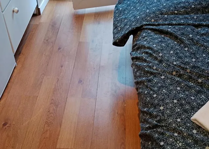 Appartement Rdc Donnant Sur Trottoir *